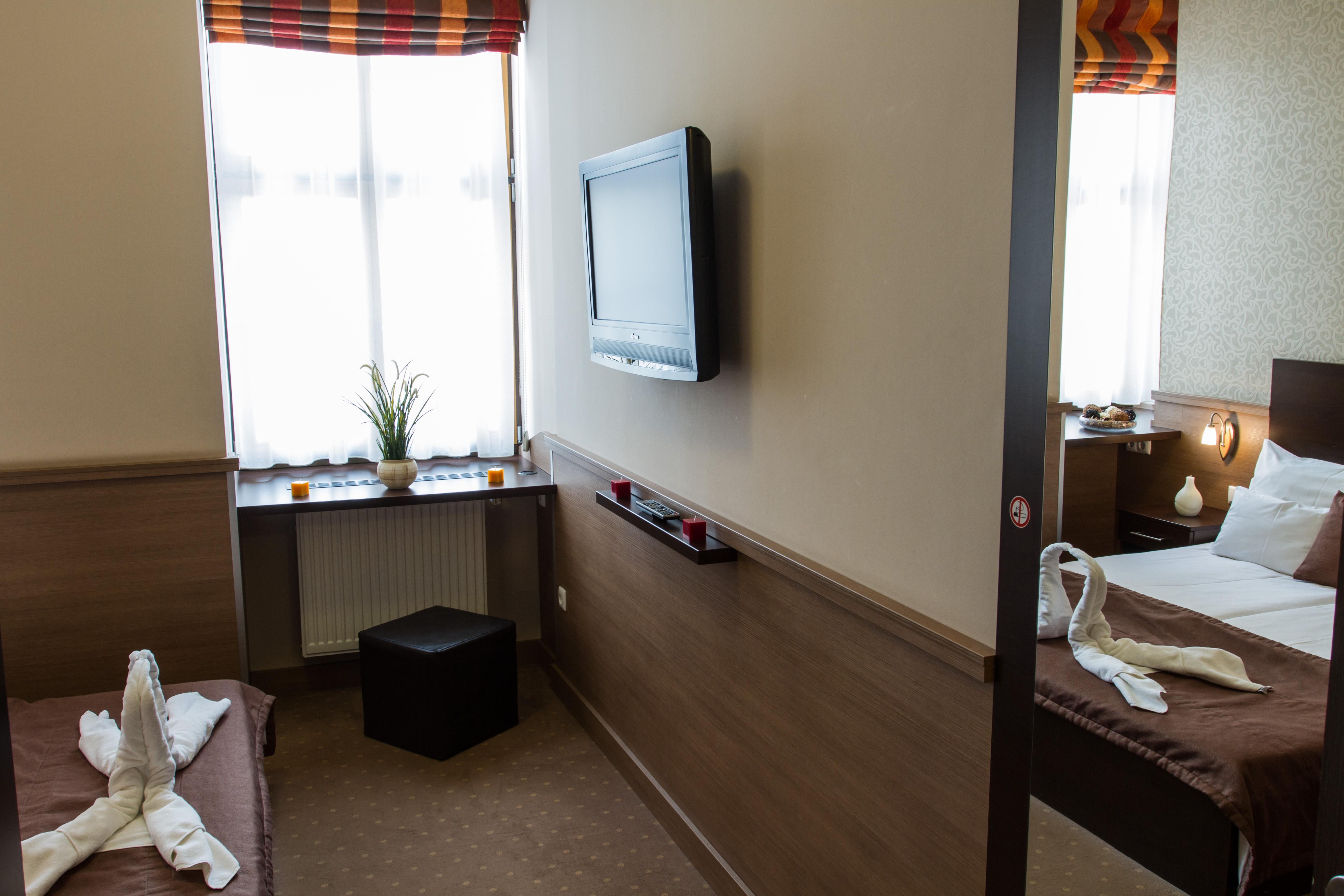 Central Hotel 21 And Apartments Будапеща Екстериор снимка