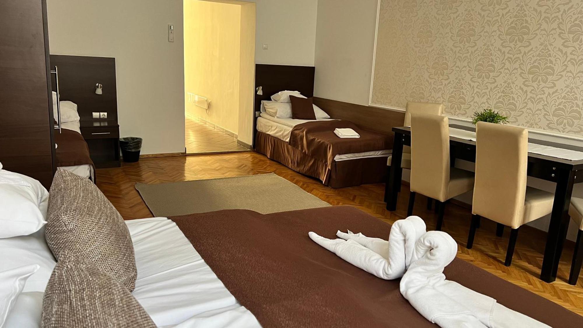 Central Hotel 21 And Apartments Будапеща Екстериор снимка