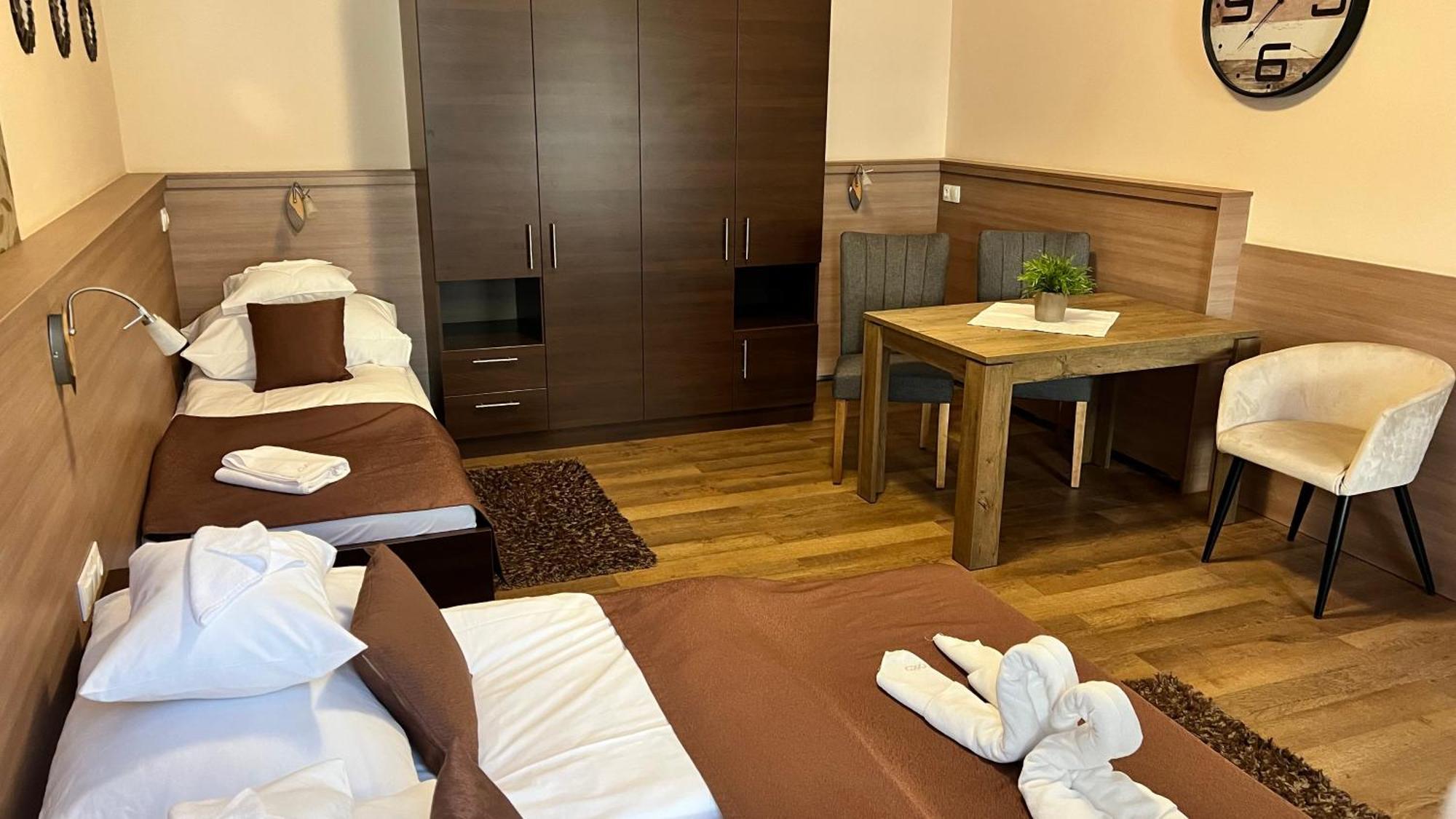 Central Hotel 21 And Apartments Будапеща Екстериор снимка